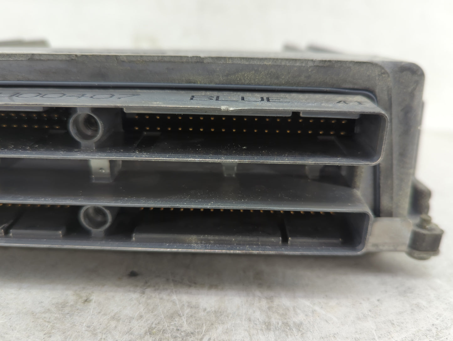 2001-2005 Chevrolet Malibu Body Control Module Bcm Inner Cabin Fuse Box - Oemusedautoparts1.com