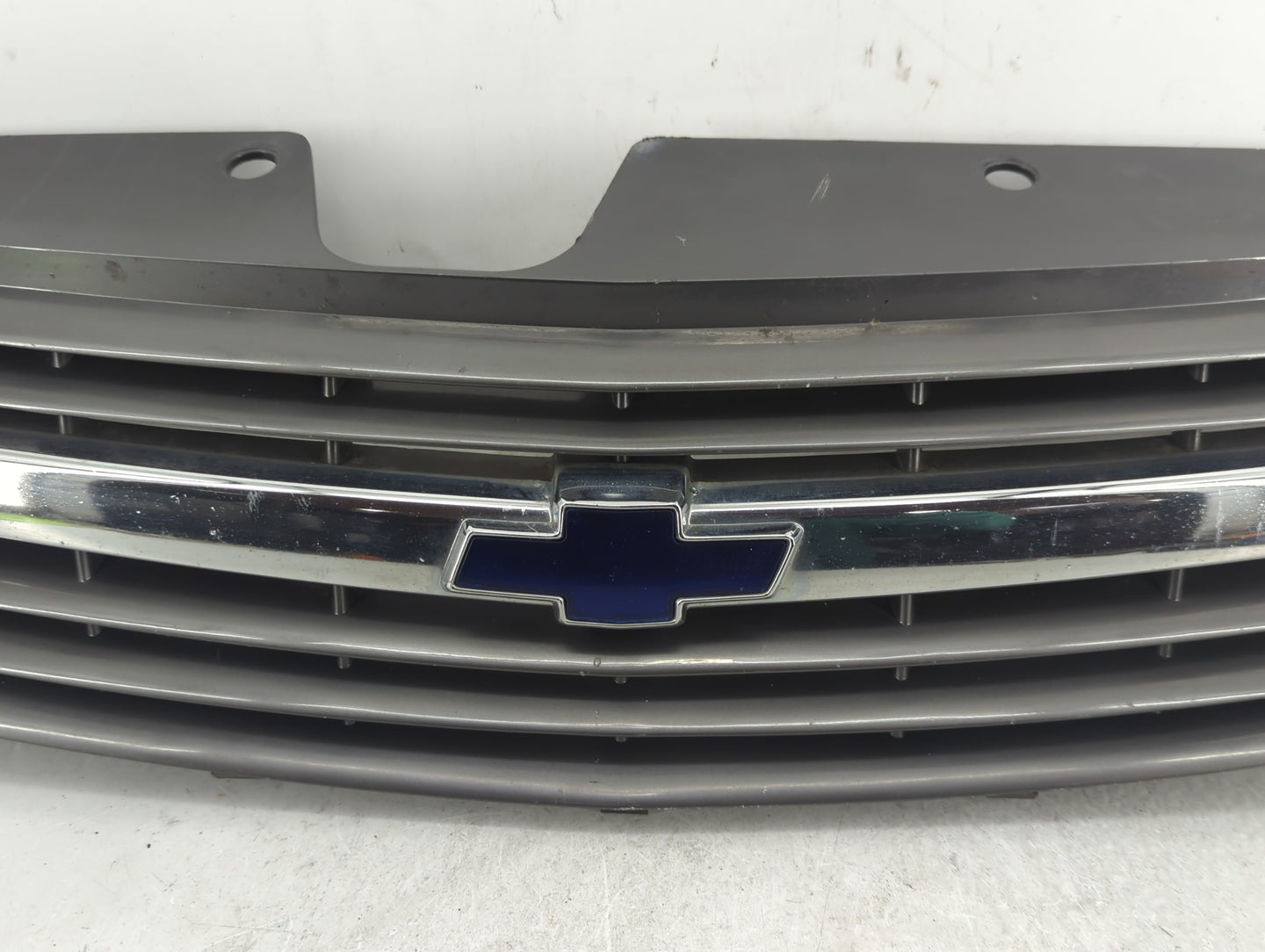 2000-2005 Chevrolet Malibu Front Grille Bumper Not Included - Oemusedautoparts1.com