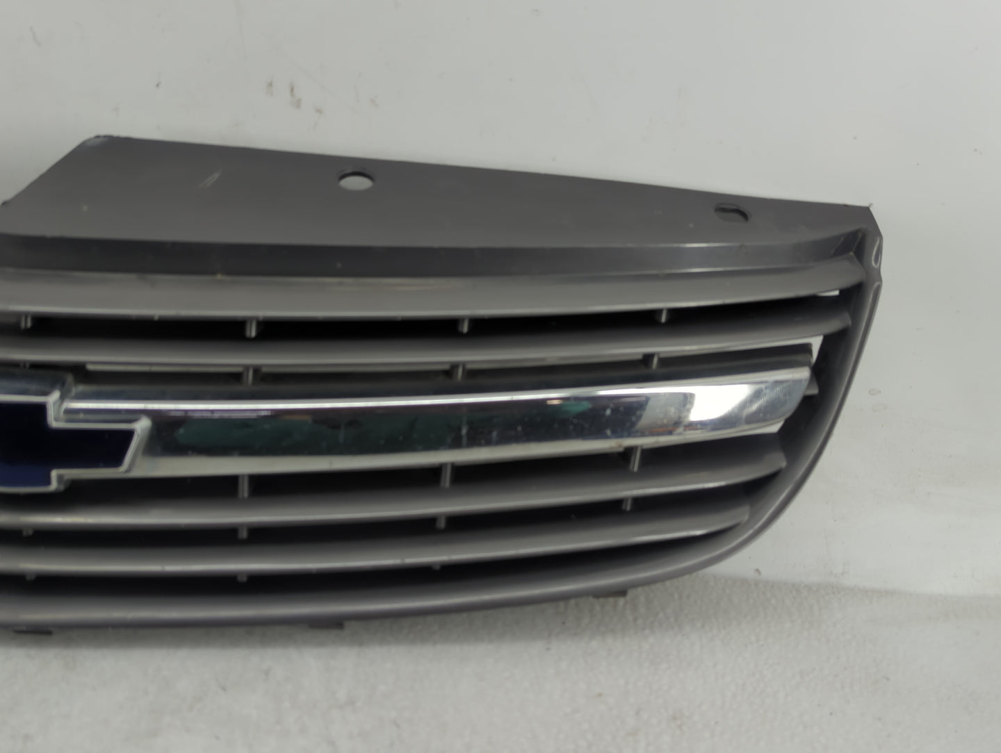 2000-2005 Chevrolet Malibu Front Grille Bumper Not Included - Oemusedautoparts1.com