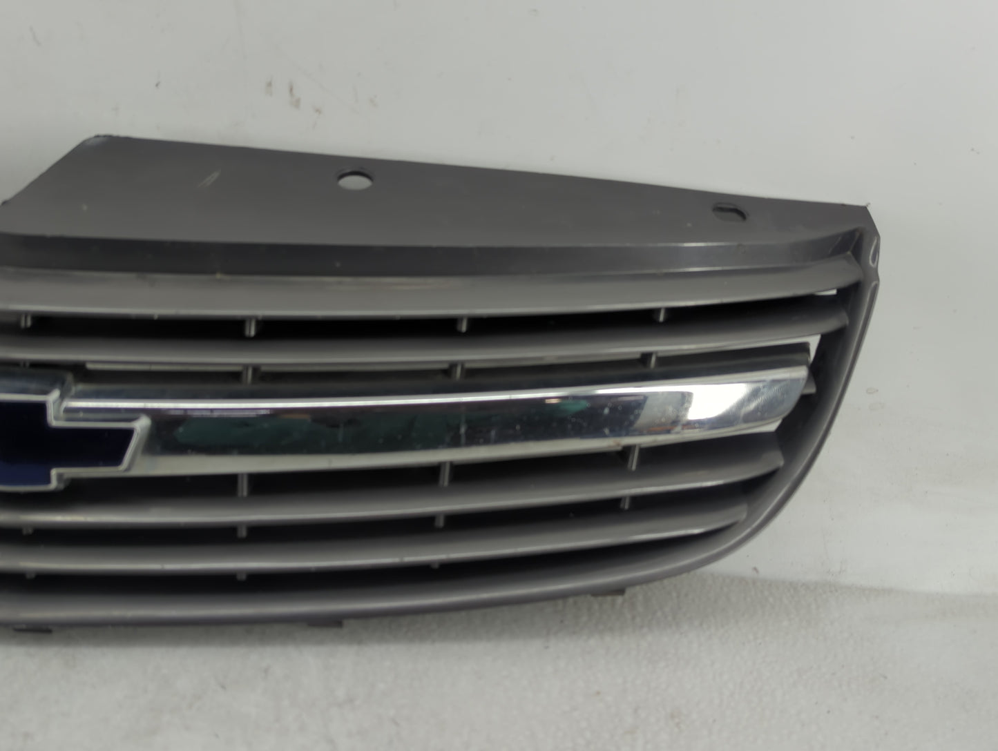 2000-2005 Chevrolet Malibu Front Grille Bumper Not Included - Oemusedautoparts1.com