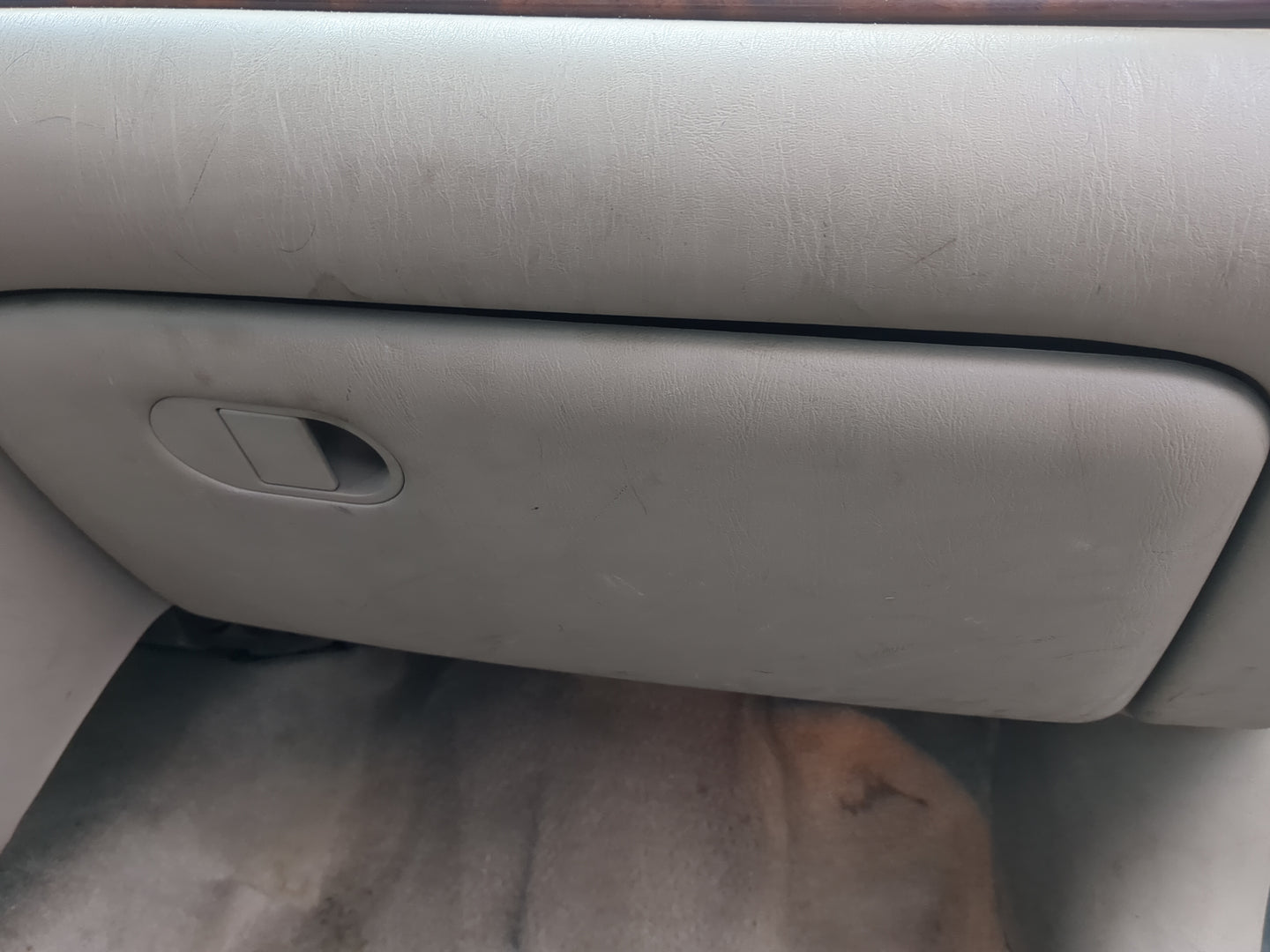 2003 Chevrolet Malibu Passenger Glove Box Door Storage Compartment - Oemusedautoparts1.com