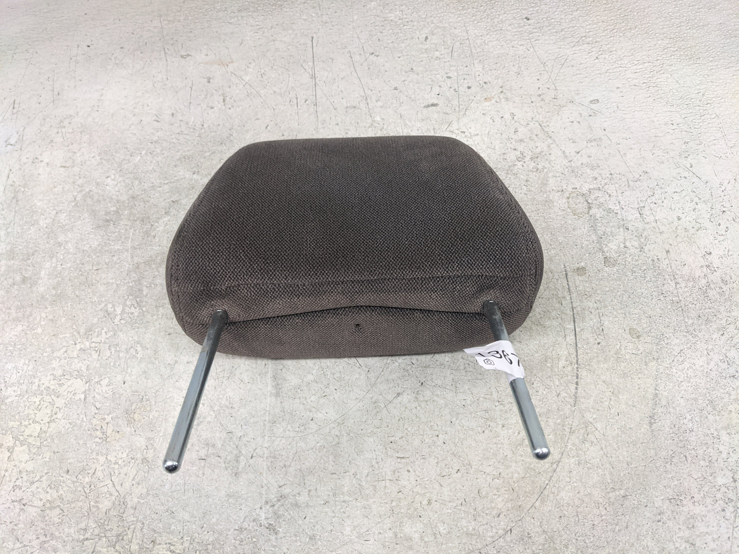 2002-2005 Chevrolet Malibu Headrest Head Rest Front Driver Passenger Seat Fits Fits 2002 2003 2004 2005 OEM Used Auto Parts 