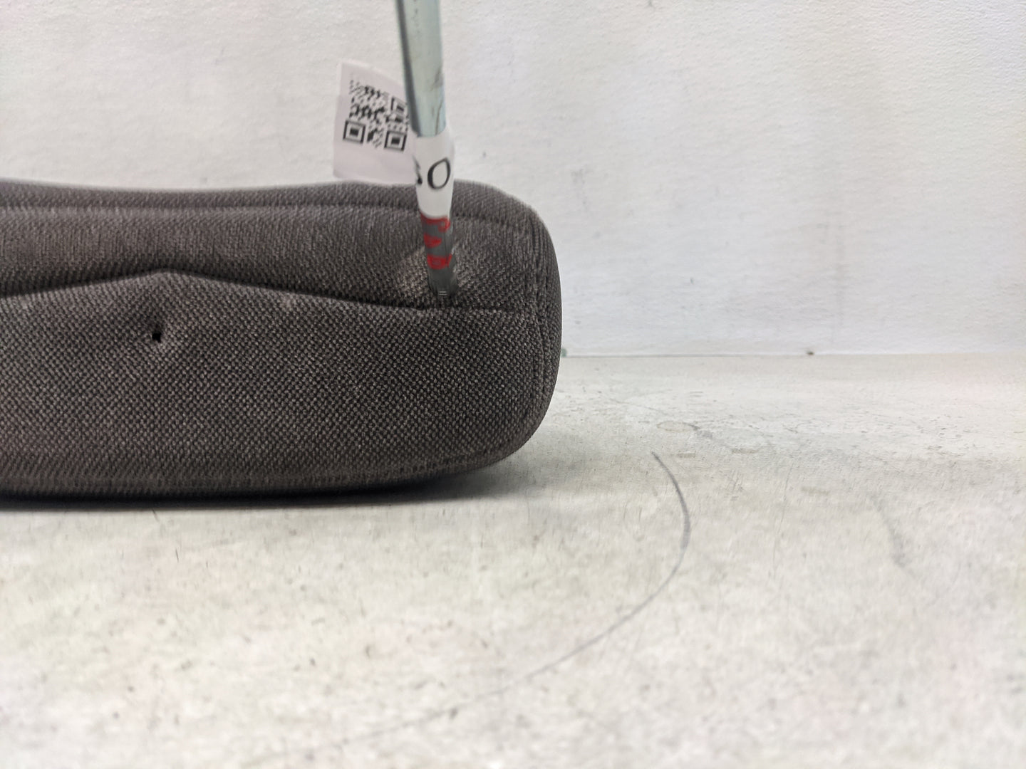 2002-2005 Chevrolet Malibu Headrest Head Rest Front Driver Passenger Seat Fits Fits 2002 2003 2004 2005 OEM Used Auto Parts 