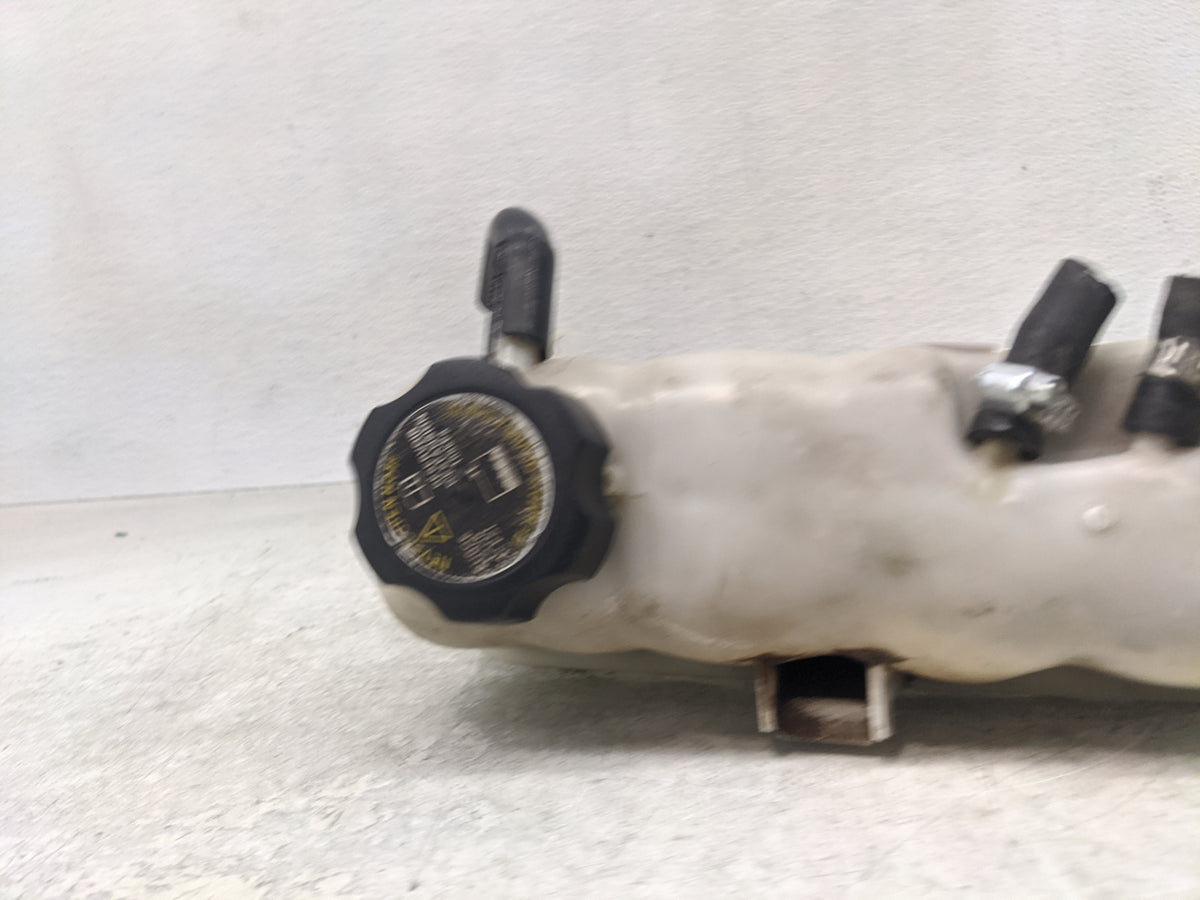 1997-2005 Chevrolet Malibu Windshield Washer Fluid Reservoir Bottle 1367178 - Oemusedautoparts1.com