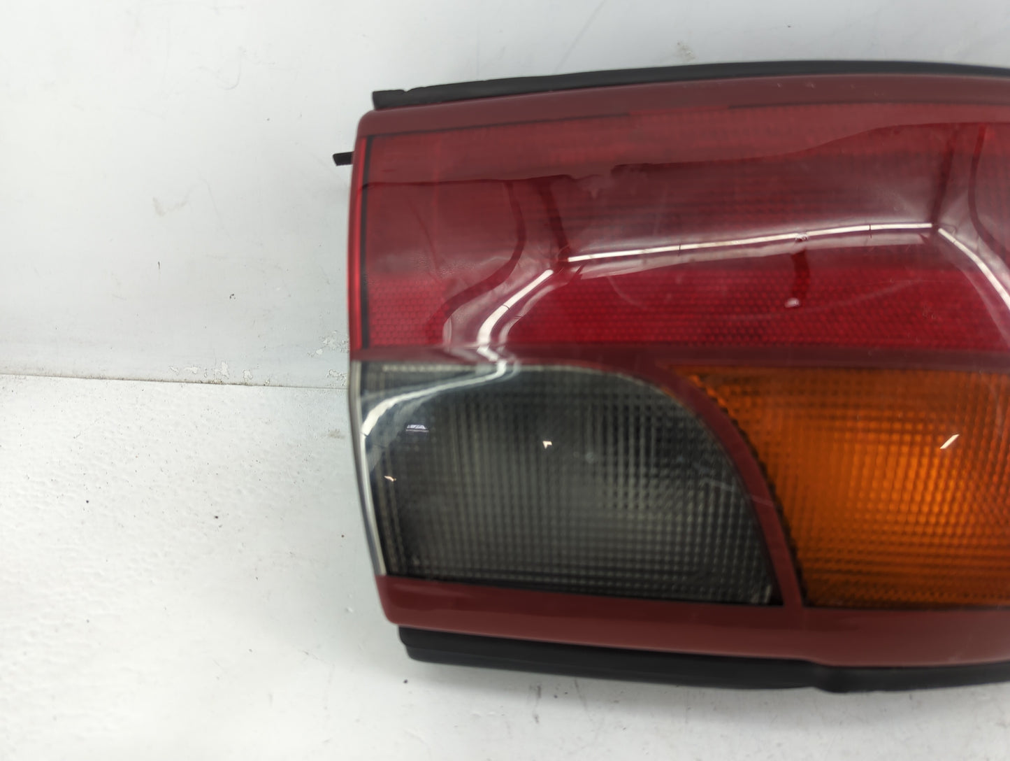 1997-2005 Chevrolet Malibu Tail Light Assembly Driver Left OEM Fits Fits 1997 1998 1999 2000 2001 2002 2003 2004 2005 OEM Us