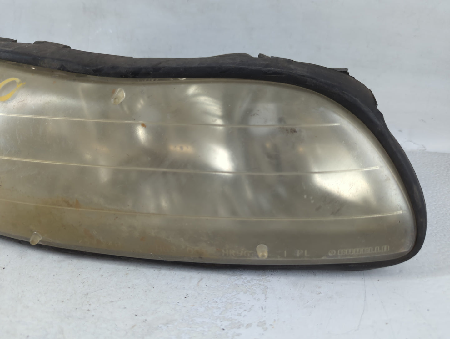 1997-2005 Chevrolet Malibu Passenger Right Oem Head Light Headlight Lamp - Oemusedautoparts1.com