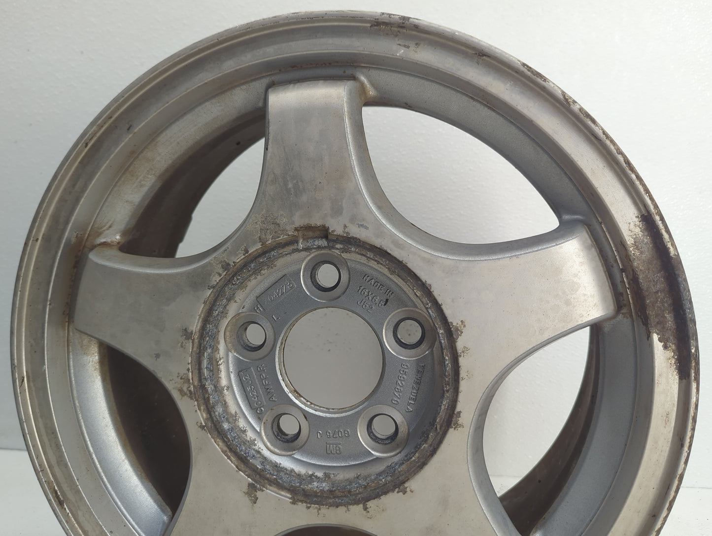 2001-2007 Chevrolet Monte Carlo Oem Wheel Rim 1089615 - Oemusedautoparts1.com
