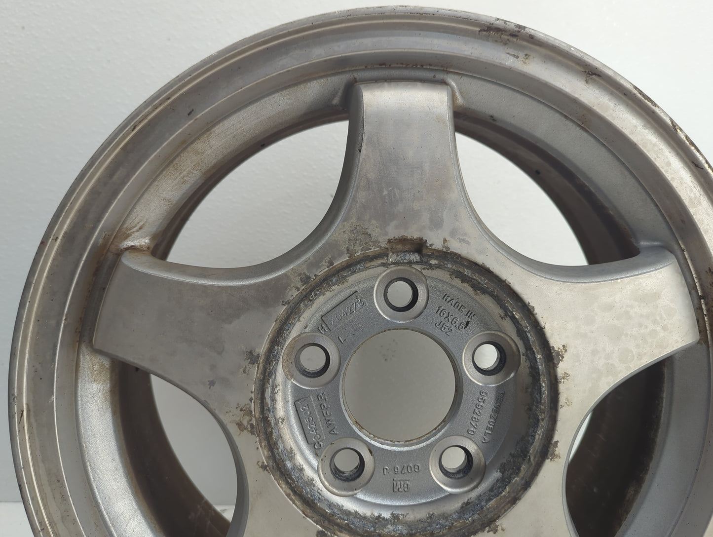 2001-2007 Chevrolet Monte Carlo Oem Wheel Rim 1089615 - Oemusedautoparts1.com