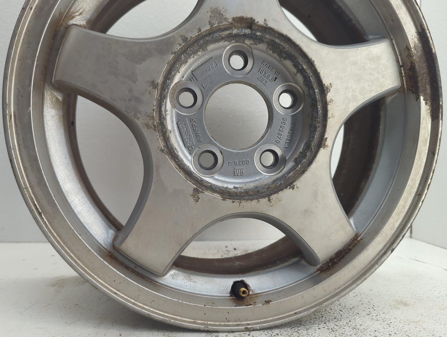 2001-2007 Chevrolet Monte Carlo Oem Wheel Rim 1089615 - Oemusedautoparts1.com