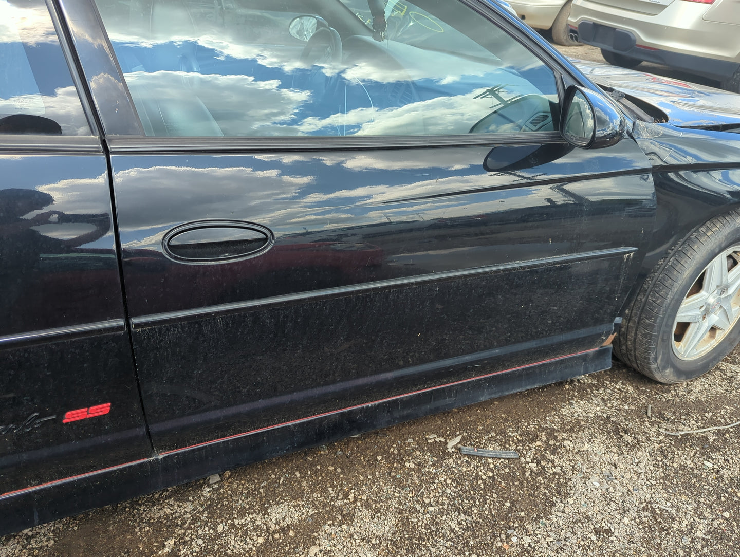 2000-2007 Chevrolet Monte Carlo Passenger Front Door Oem - Oemusedautoparts1.com
