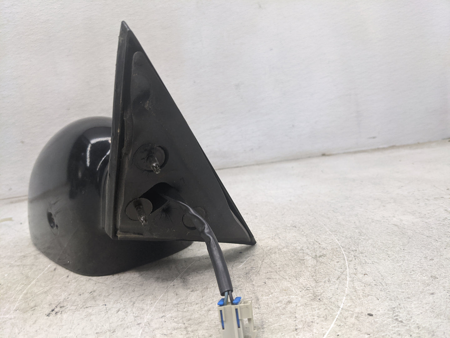 2000-2007 Chevrolet Monte Carlo Passenger Side View Mirror - Right Door Mirror OEM Used - Oemusedautoparts1.com