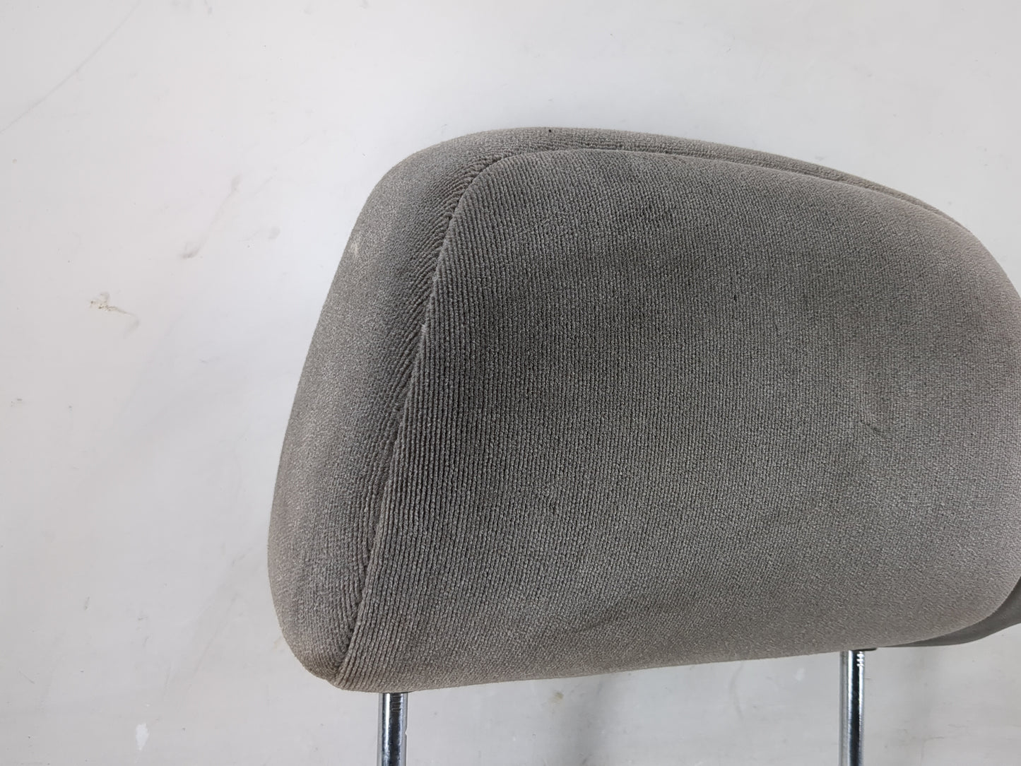 2003 Chevrolet Monte Carlo Headrest Head Rest Front Driver Passenger Seat Fits OEM Used Auto Parts - Oemusedautoparts1.com
