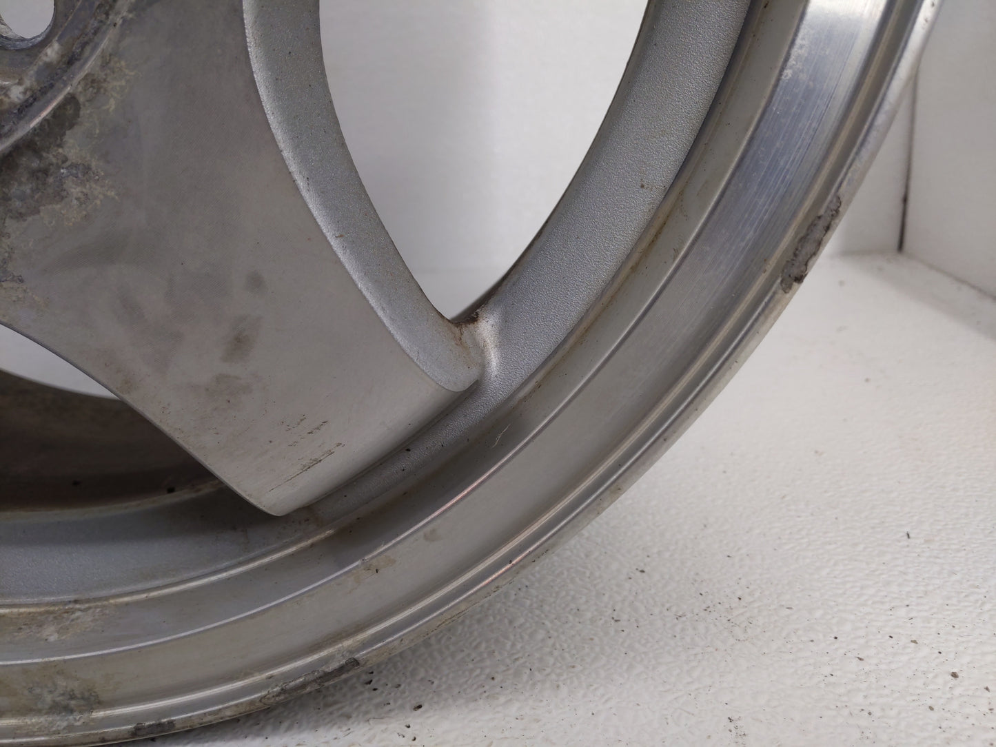 2001-2007 Chevrolet Monte Carlo Oem Wheel Rim 779294 - Oemusedautoparts1.com