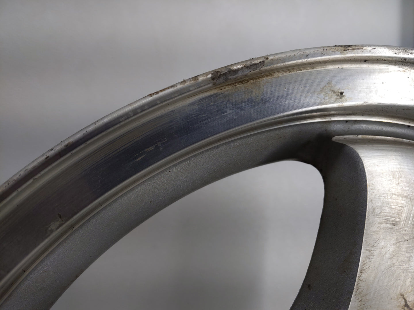 2001-2007 Chevrolet Monte Carlo Oem Wheel Rim 779294 - Oemusedautoparts1.com