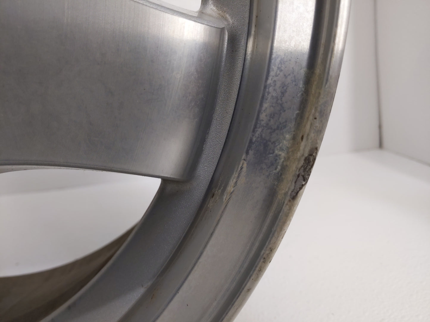 2003-2003 Chevrolet Monte Carlo Oem Wheel Rim 779530 - Oemusedautoparts1.com