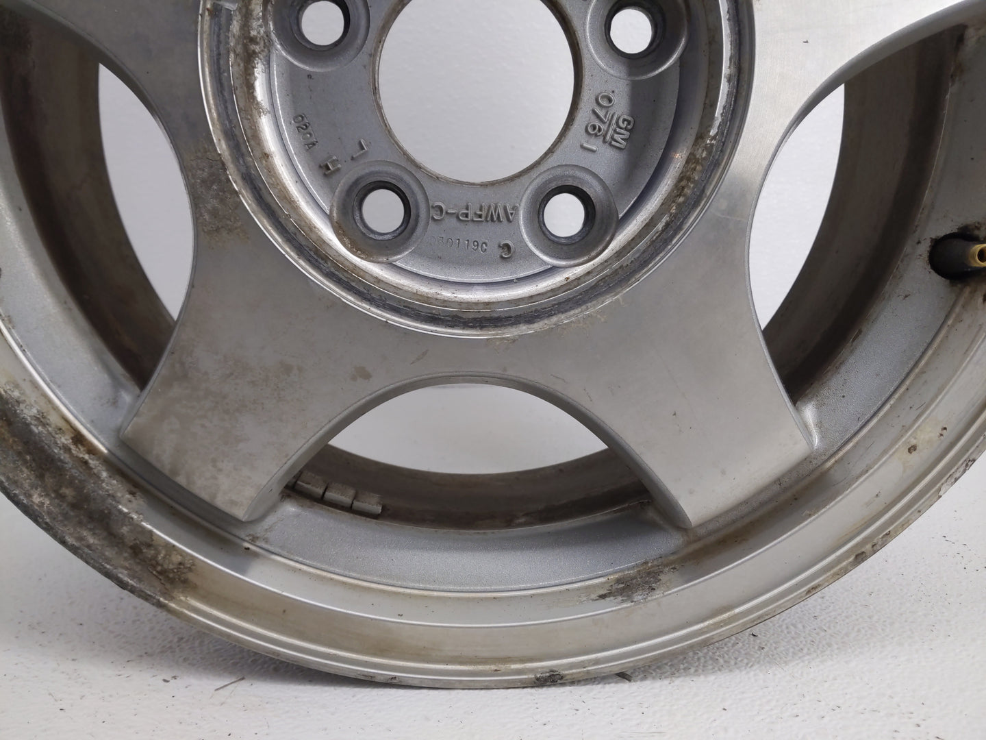 2003-2003 Chevrolet Monte Carlo Oem Wheel Rim 779618 - Oemusedautoparts1.com