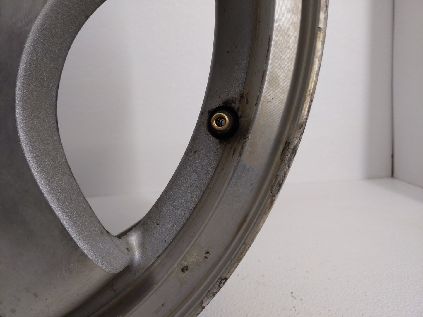 2003-2003 Chevrolet Monte Carlo Oem Wheel Rim - Oemusedautoparts1.com