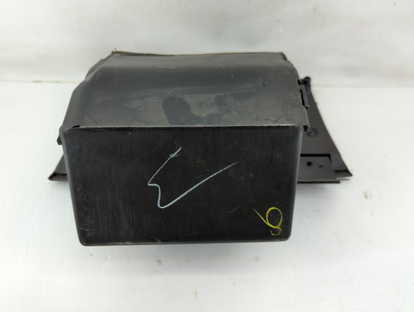 2003 Chevrolet Monte Carlo Passenger Glove Box Door Storage Compartment - Oemusedautoparts1.com