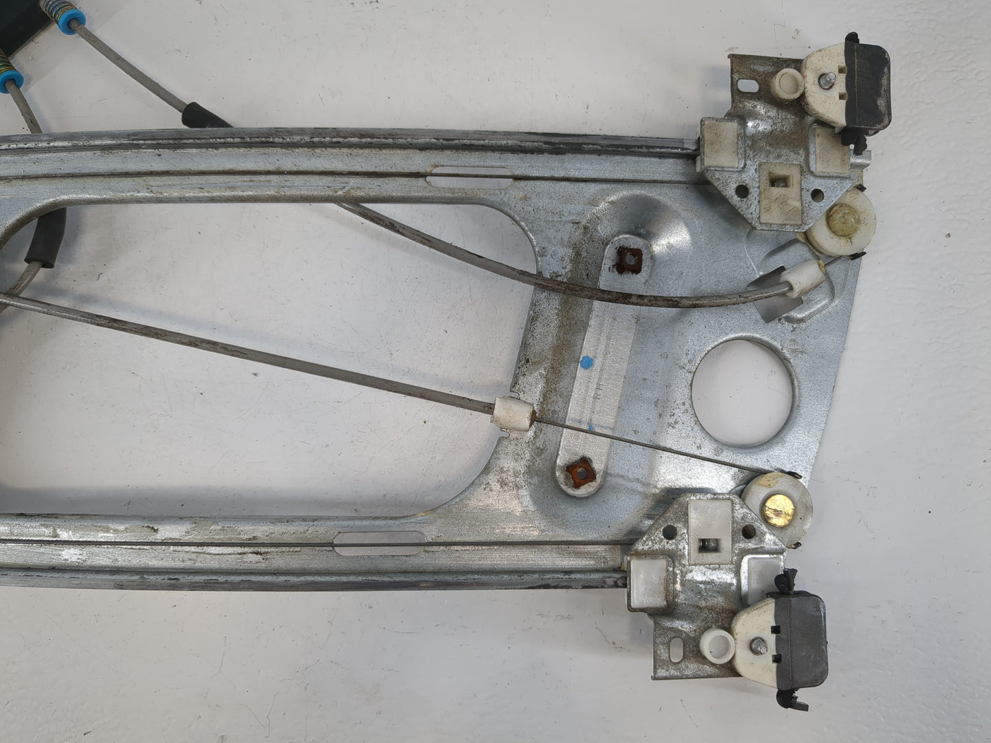 2000-2007 Chevrolet Monte Carlo Window Regulator Passenger Front - Oemusedautoparts1.com