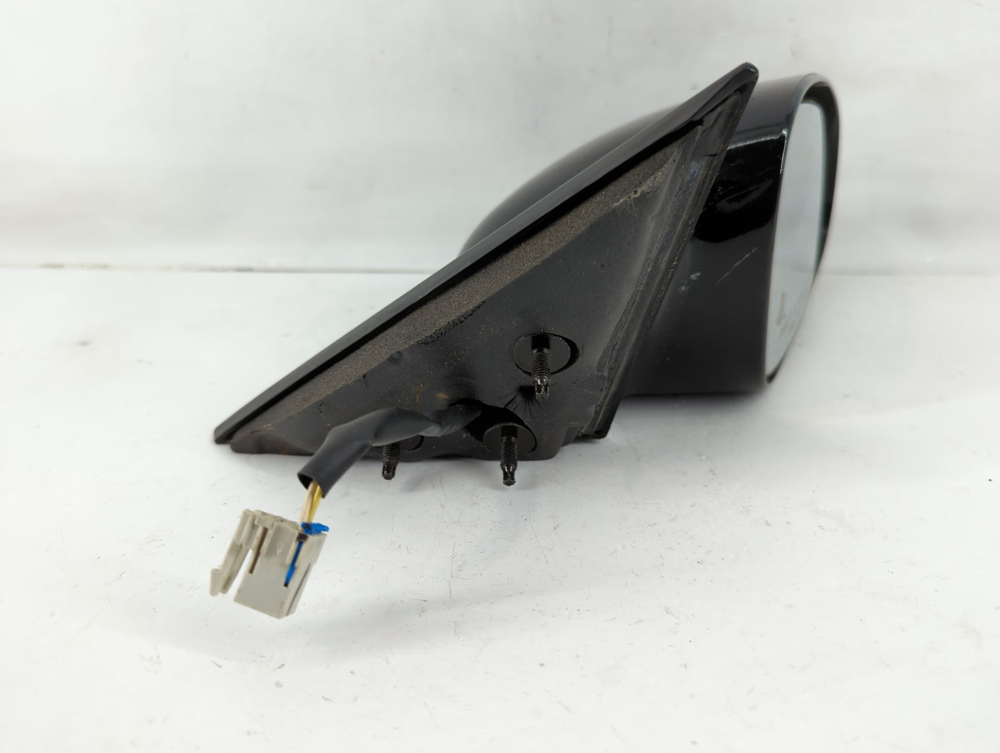 2000 Chevrolet Monte Carlo Passenger Right Side View Manual Door Mirror - Oemusedautoparts1.com