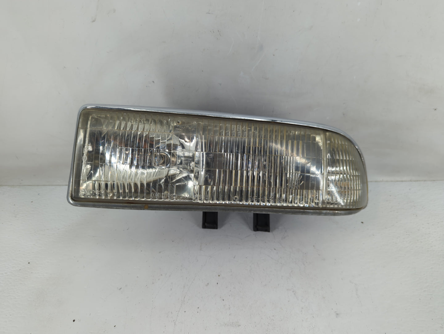 1998-2004 Chevrolet S10 Driver Left Oem Head Light Headlight Lamp - Oemusedautoparts1.com