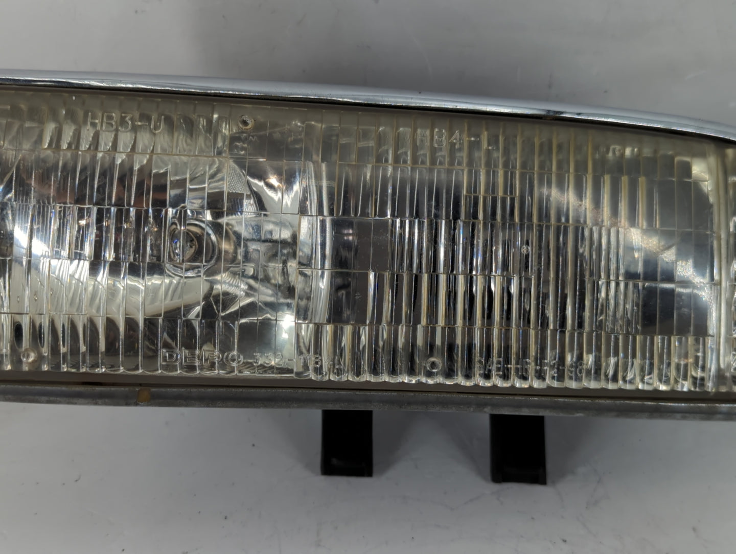 1998-2004 Chevrolet S10 Driver Left Oem Head Light Headlight Lamp - Oemusedautoparts1.com