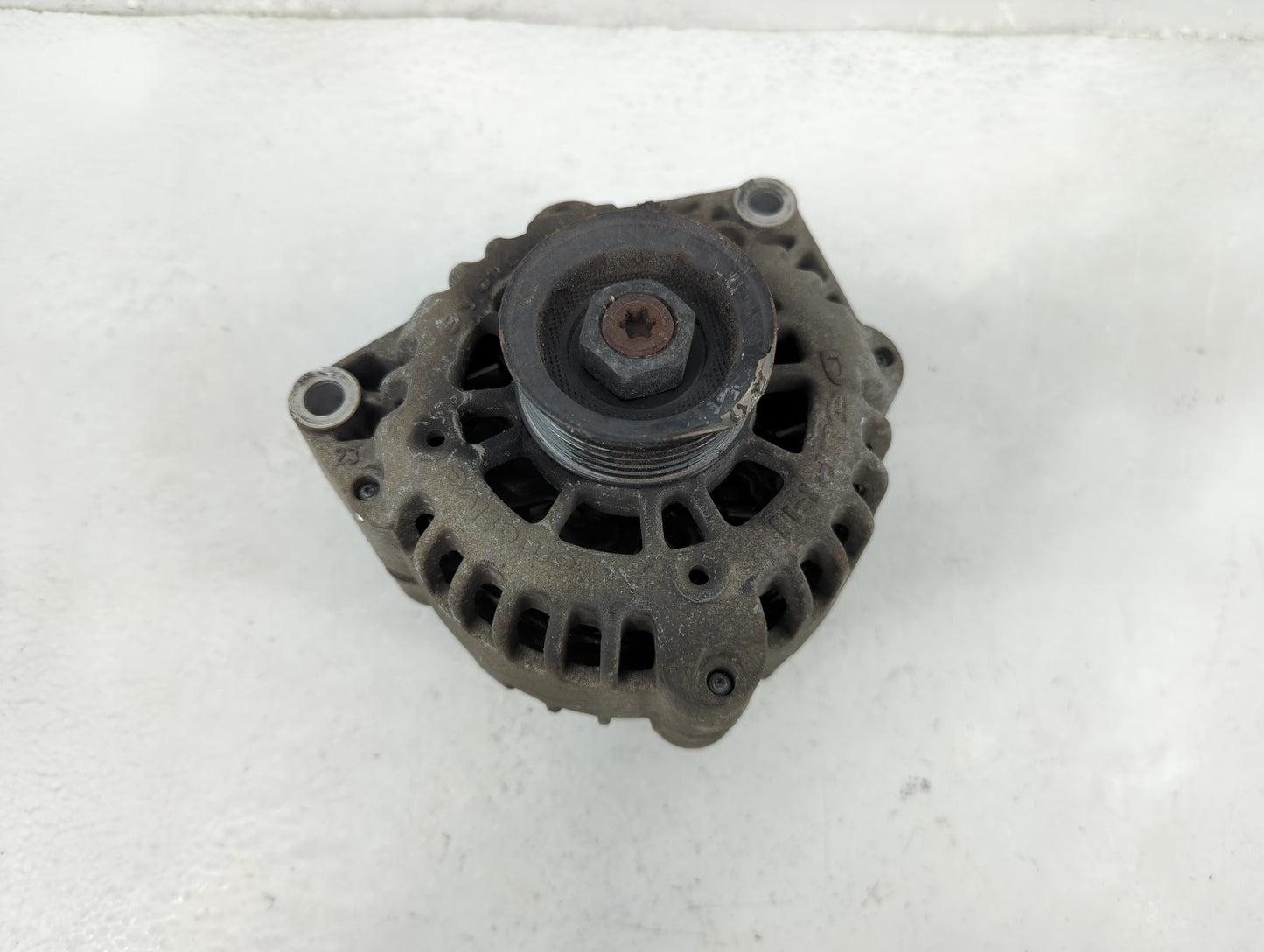 2001-2004 Chevrolet S10 Alternator Replacement Generator Charging Assembly Engine OEM P/N:19244795 Fits OEM Used Auto Parts 