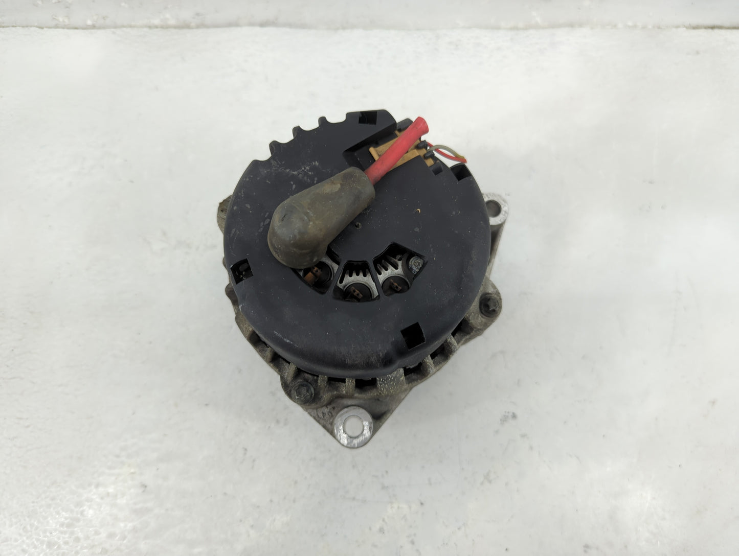 2001-2004 Chevrolet S10 Alternator Replacement Generator Charging Assembly Engine OEM P/N:19244795 Fits OEM Used Auto Parts 