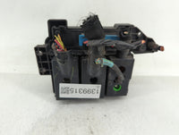 2000-2004 Chevrolet S10 Fusebox Fuse Box Panel Relay Module P/N:15328237 Fits Fits 2000 2001 2002 2003 2004 2005 OEM Used Au