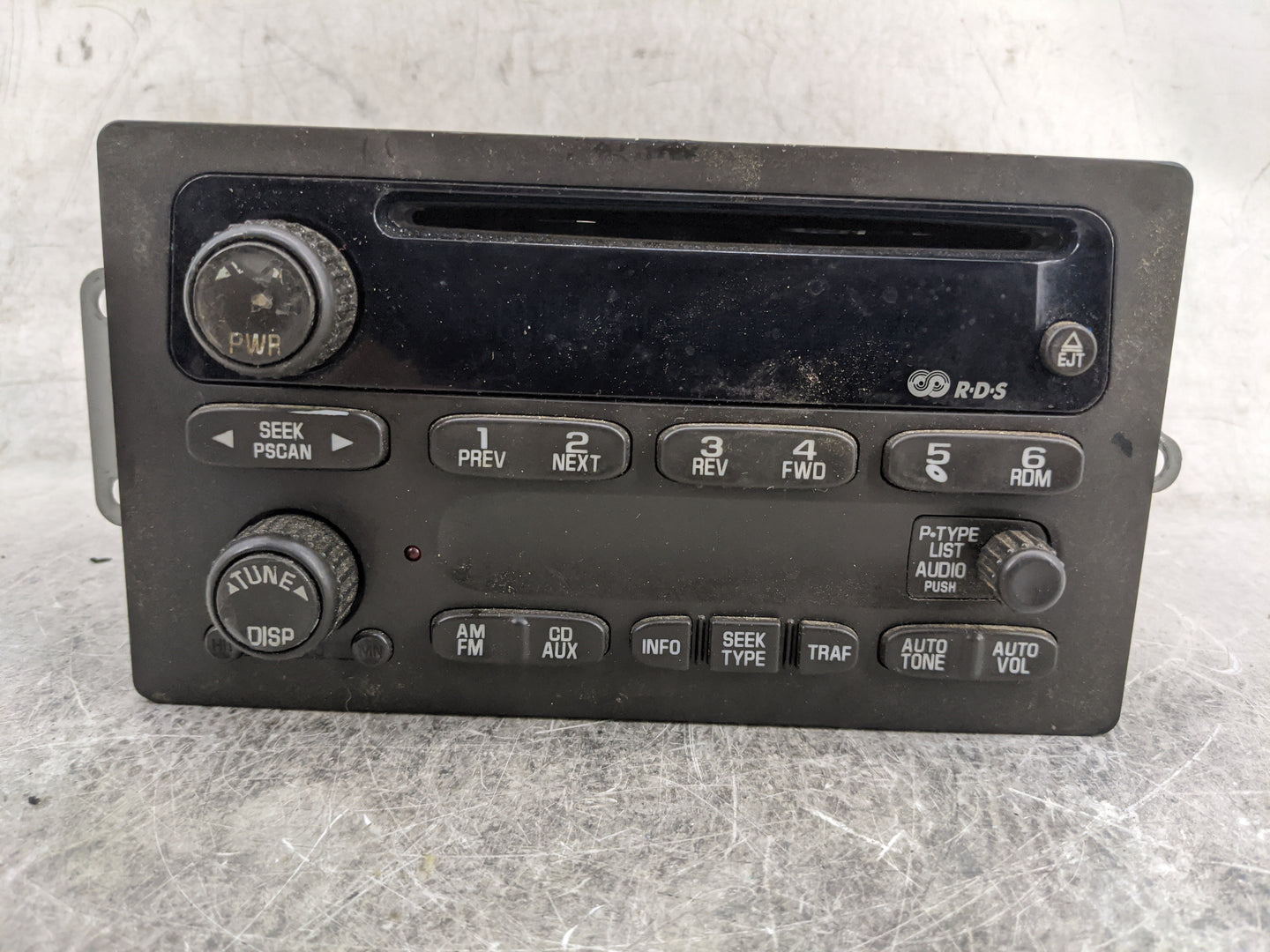 2002-2003 Chevrolet S10 Radio AM FM Cd Player Receiver Replacement P/N:15091316 Fits Fits 2002 2003 OEM Used Auto Parts - Oe