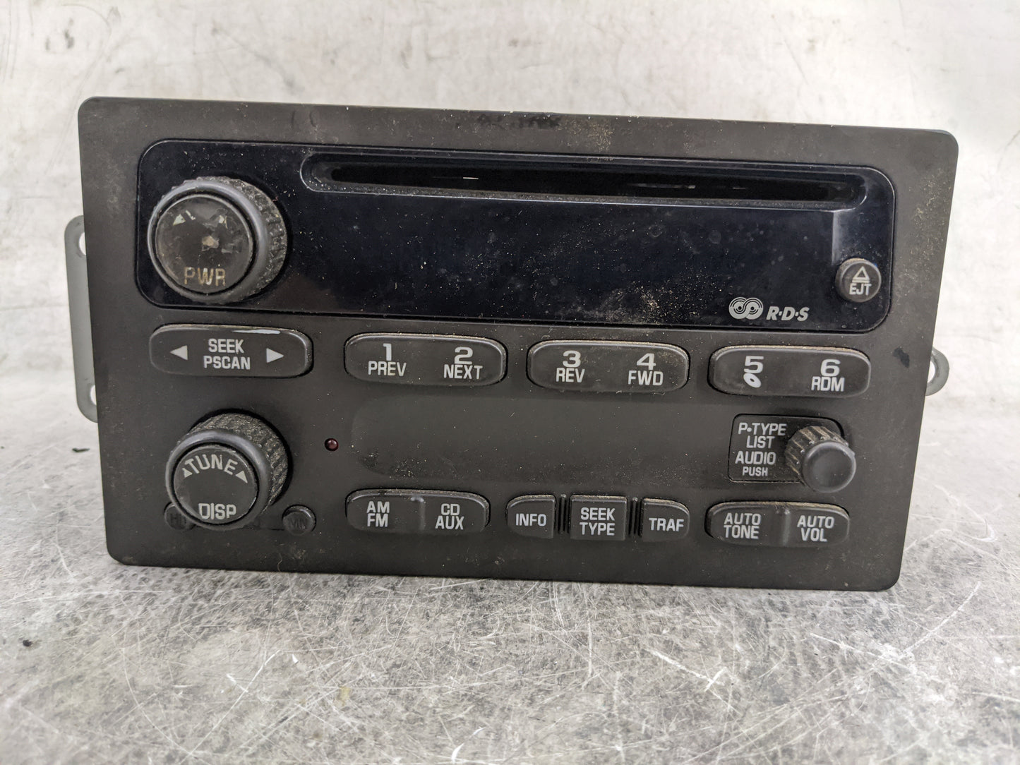 2002-2003 Chevrolet S10 Radio AM FM Cd Player Receiver Replacement P/N:15091316 Fits Fits 2002 2003 OEM Used Auto Parts - Oe