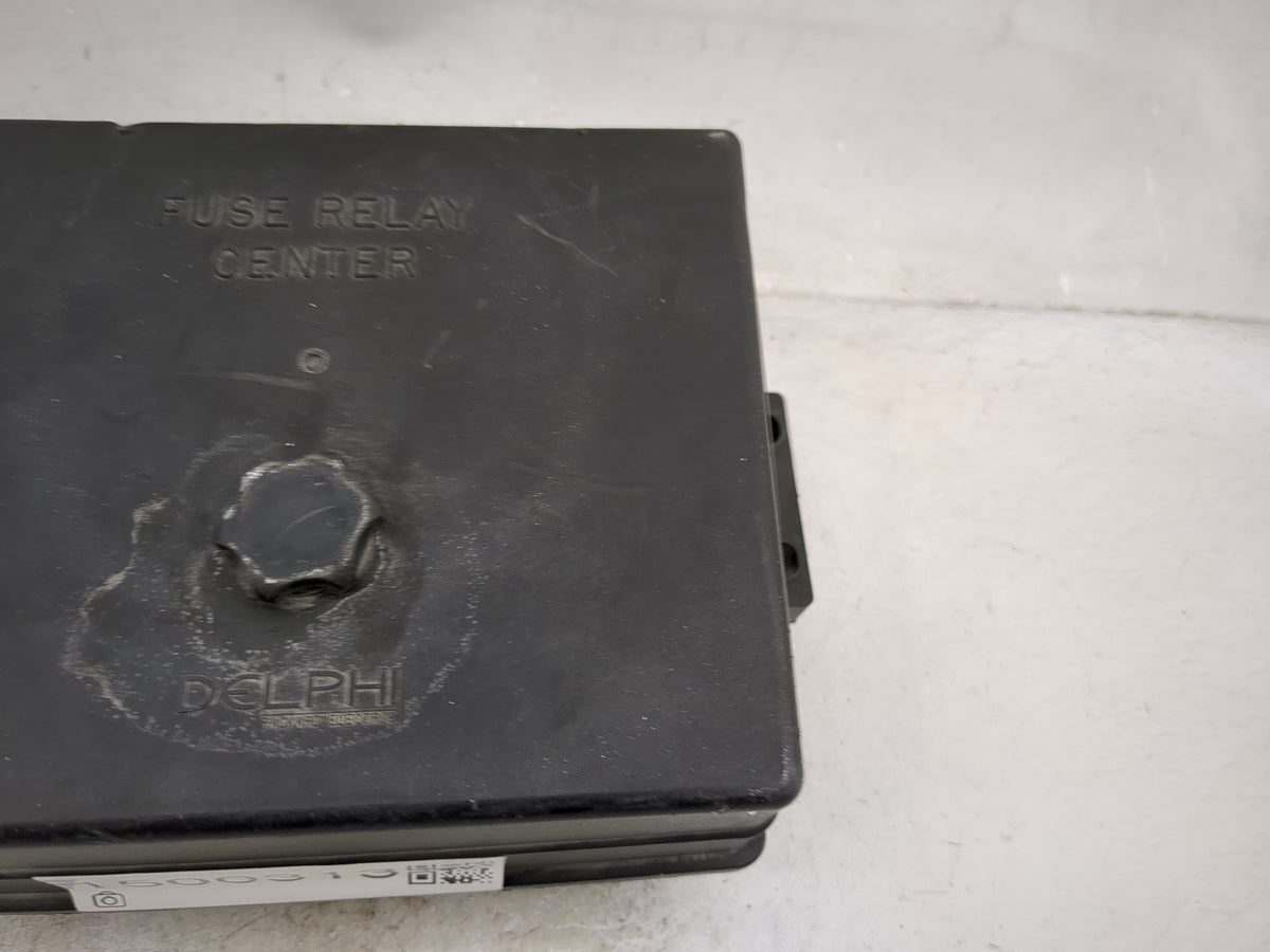 2000-2004 Chevrolet S10 Fusebox Fuse Box Panel Relay Module Fits Fits 2000 2001 2002 2003 2004 2005 OEM Used Auto Parts - Oe