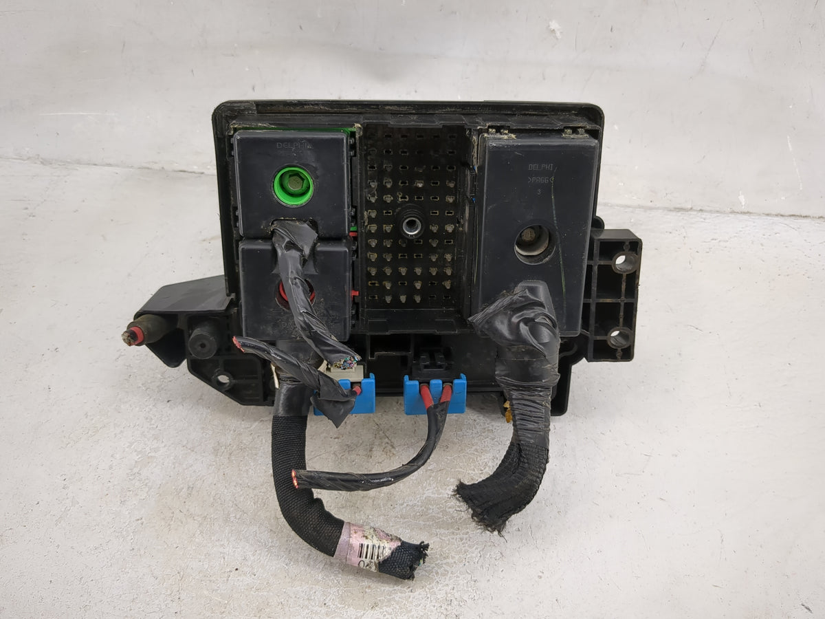 2000-2004 Chevrolet S10 Fusebox Fuse Box Panel Relay Module Fits Fits 2000 2001 2002 2003 2004 2005 OEM Used Auto Parts - Oe