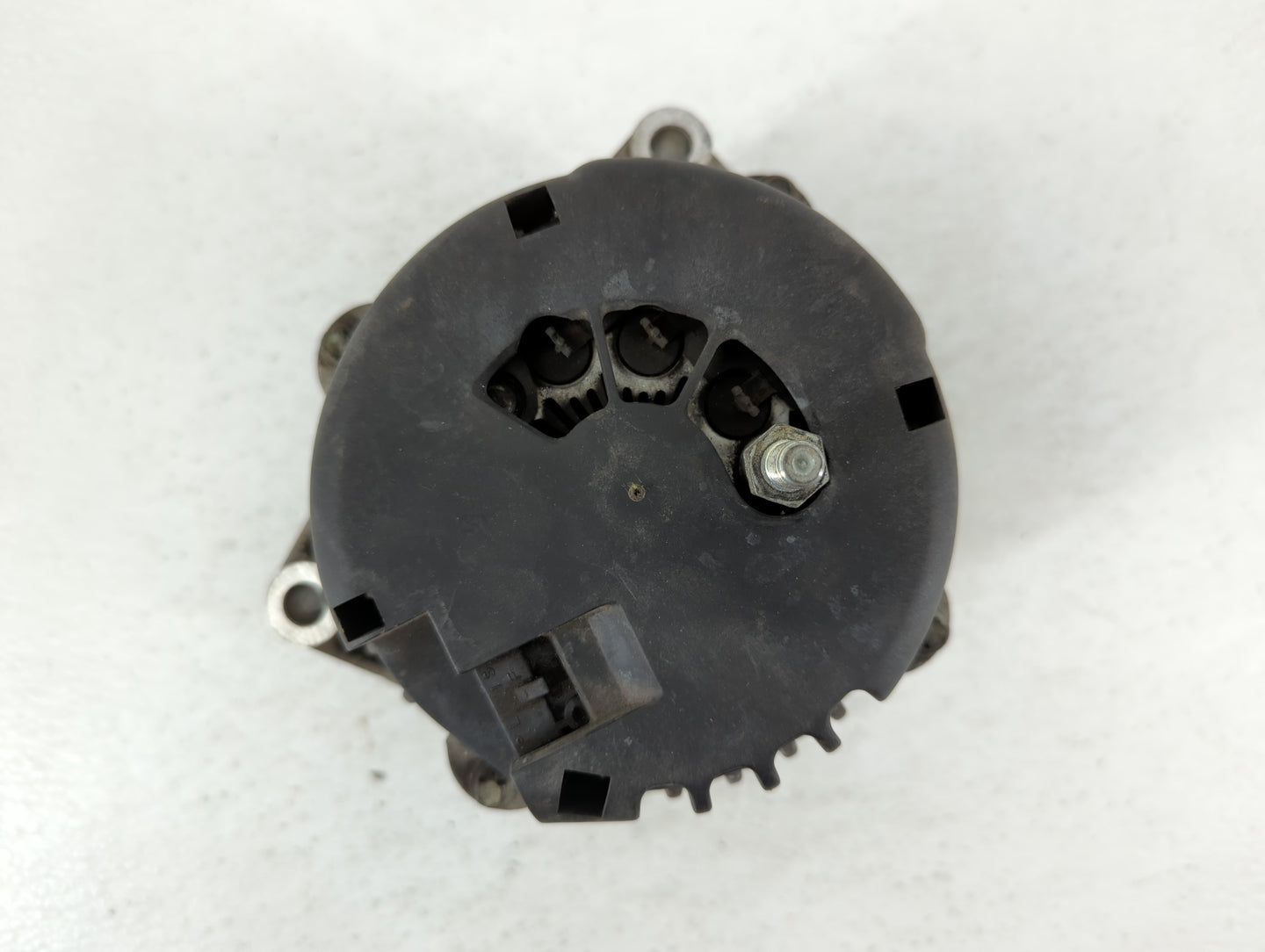 2001-2004 Chevrolet S10 Alternator Replacement Generator Charging Assembly Engine OEM Fits Fits 2001 2002 2003 2004 2005 OEM