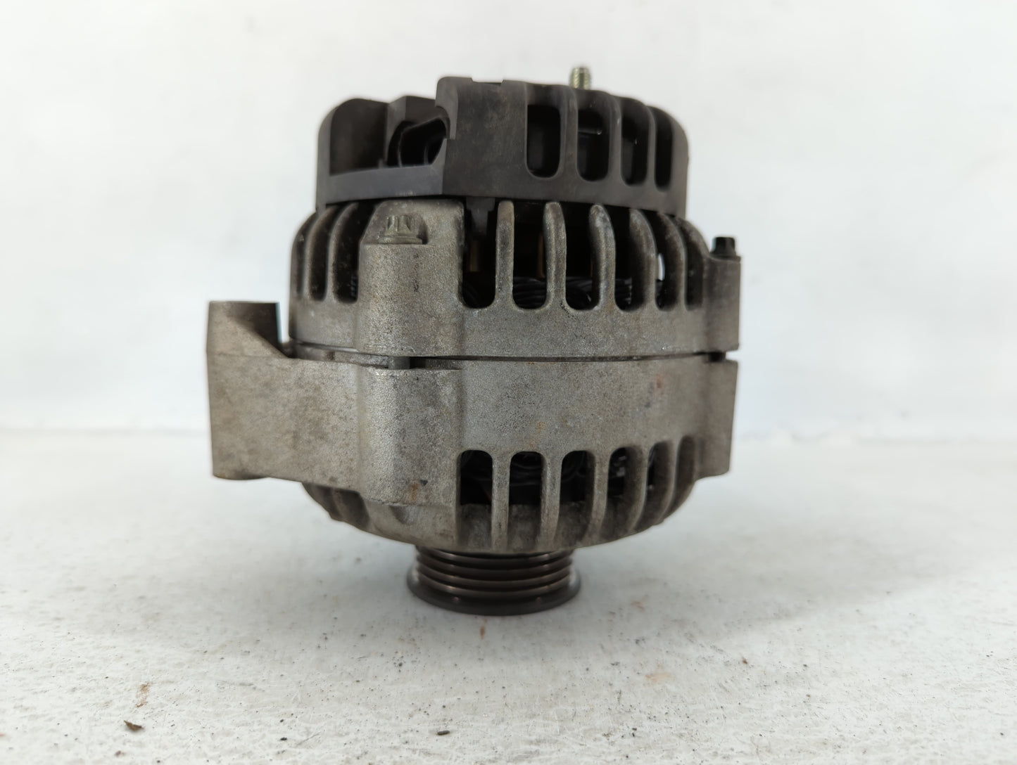 2001-2004 Chevrolet S10 Alternator Replacement Generator Charging Assembly Engine OEM Fits Fits 2001 2002 2003 2004 2005 OEM