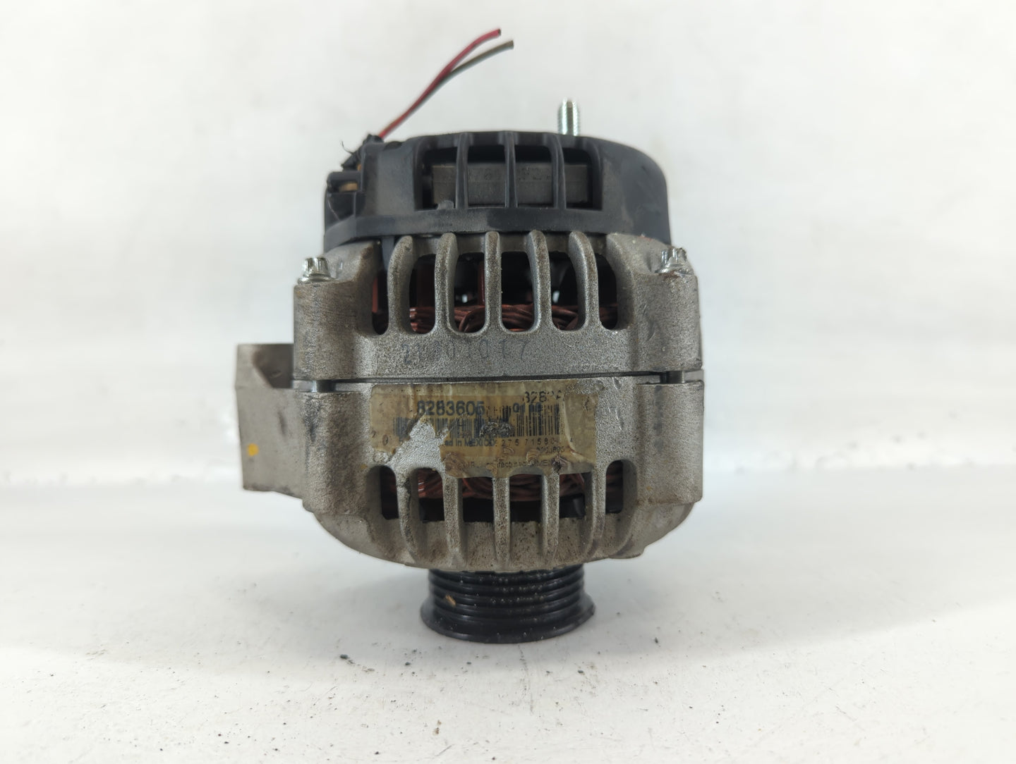 2001-2004 Chevrolet S10 Alternator Replacement Generator Charging Assembly Engine OEM P/N:8283605 Fits OEM Used Auto Parts -