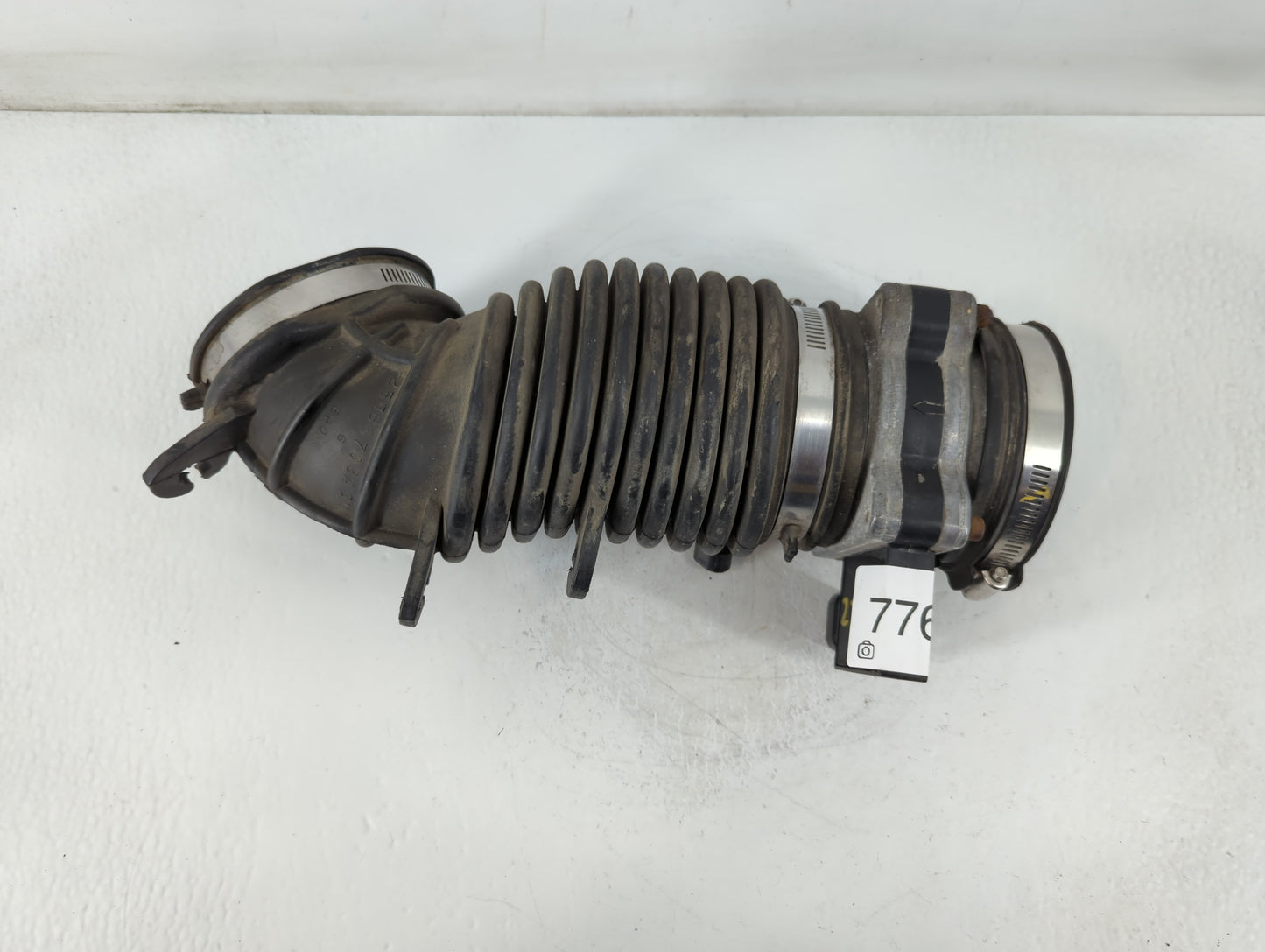 2003 Chevrolet S10 Air Cleaner Intake Duct Hose Tube - Oemusedautoparts1.com