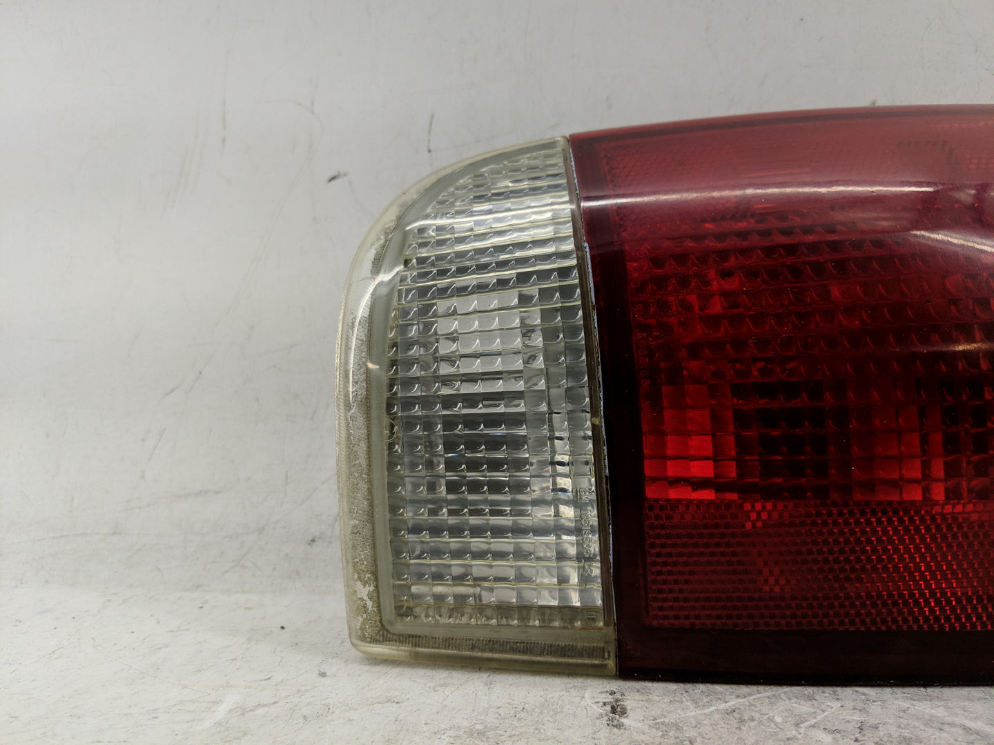 2003 Chevrolet S10 Blazer Tail Light Assembly Driver Left OEM P/N:5978169 Fits OEM Used Auto Parts - Oemusedautoparts1.com