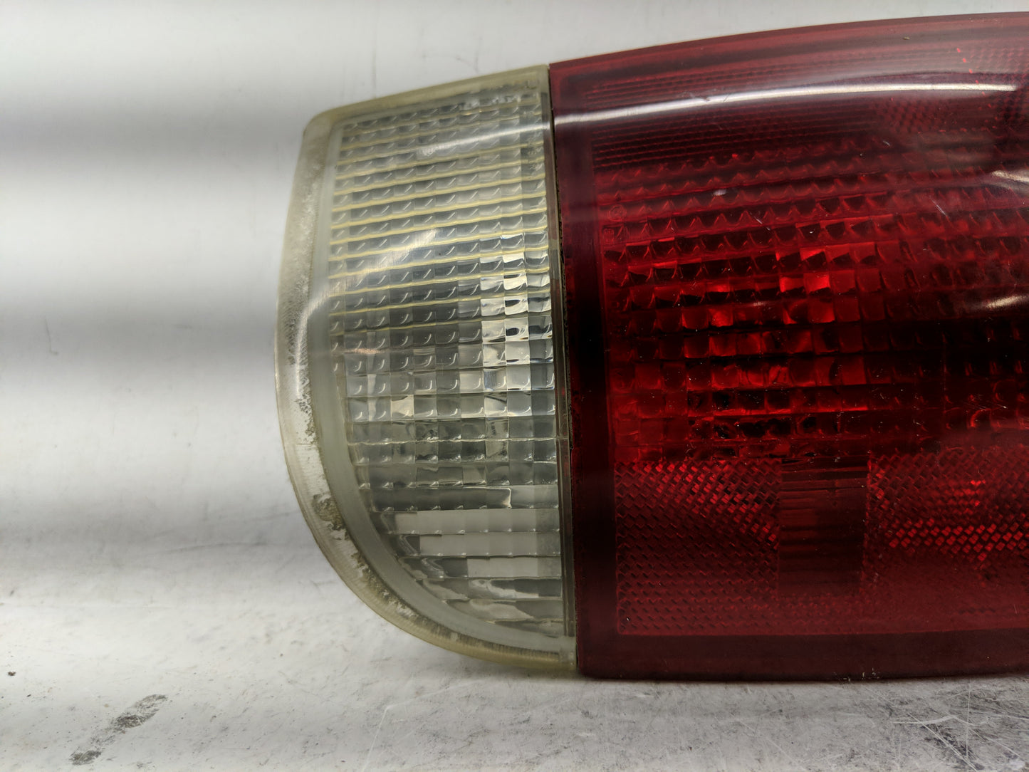 2003 Chevrolet S10 Blazer Tail Light Assembly Passenger Right OEM P/N:5978170 Fits OEM Used Auto Parts - Oemusedautoparts1.c