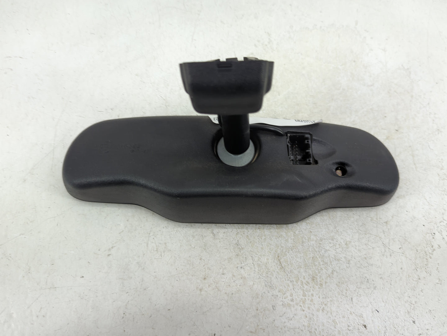 2003 Chevrolet Silverado Interior Rear View Mirror Replacement OEM P/N:E11015322 Fits OEM Used Auto Parts - Oemusedautoparts
