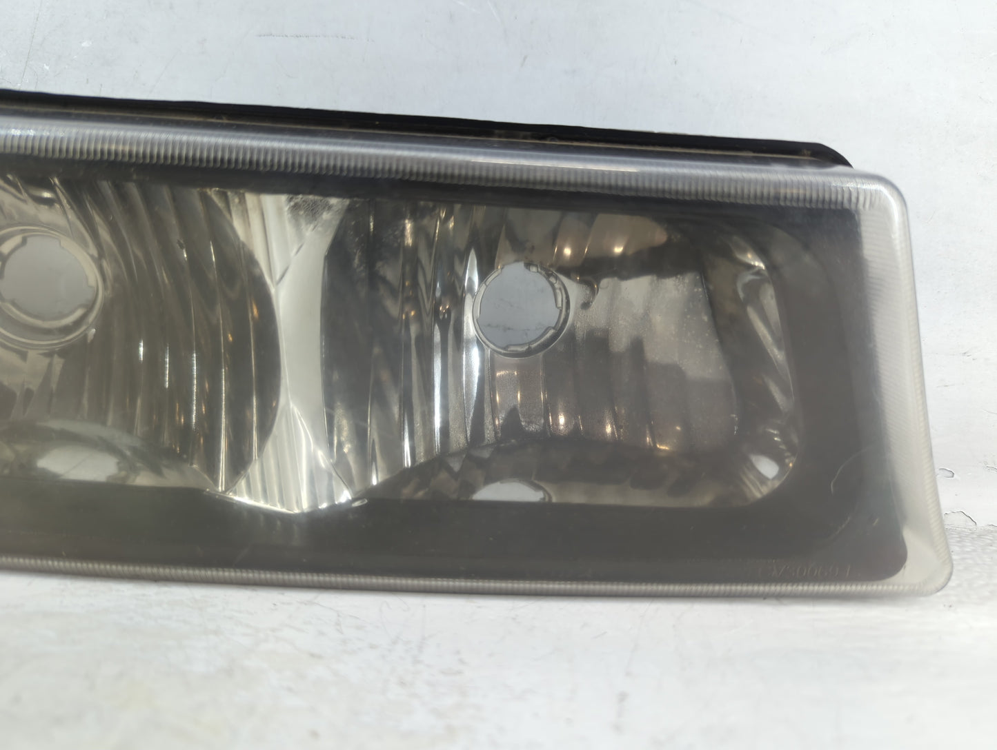 2003 Chevrolet Silverado Passenger Right Oem Head Light Headlight Lamp - Oemusedautoparts1.com