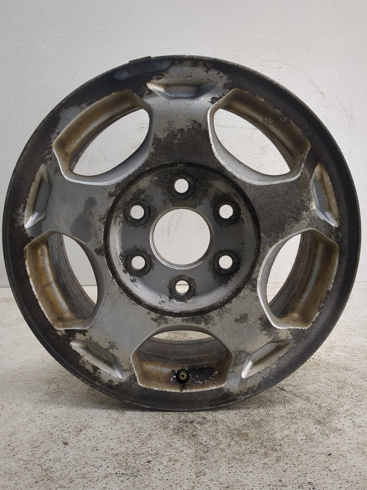 2003-2007 Chevrolet Silverado 1500 Oem Wheel Rim 1131352 - Oemusedautoparts1.com