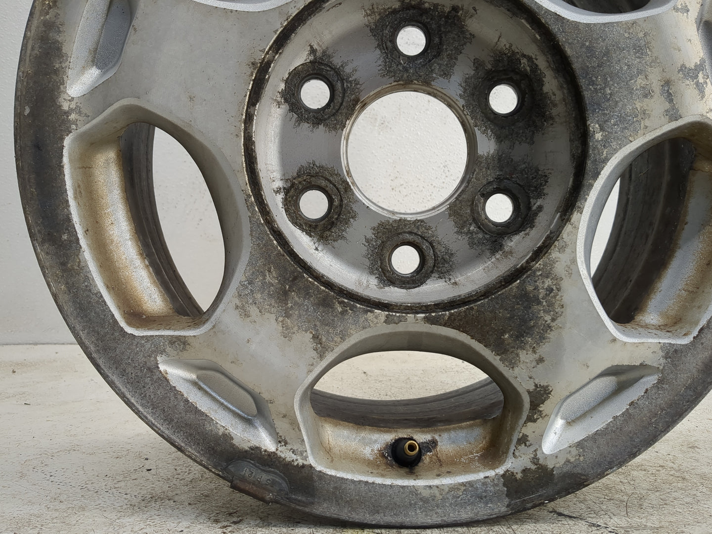 2003-2007 Chevrolet Silverado 1500 Oem Wheel Rim - Oemusedautoparts1.com