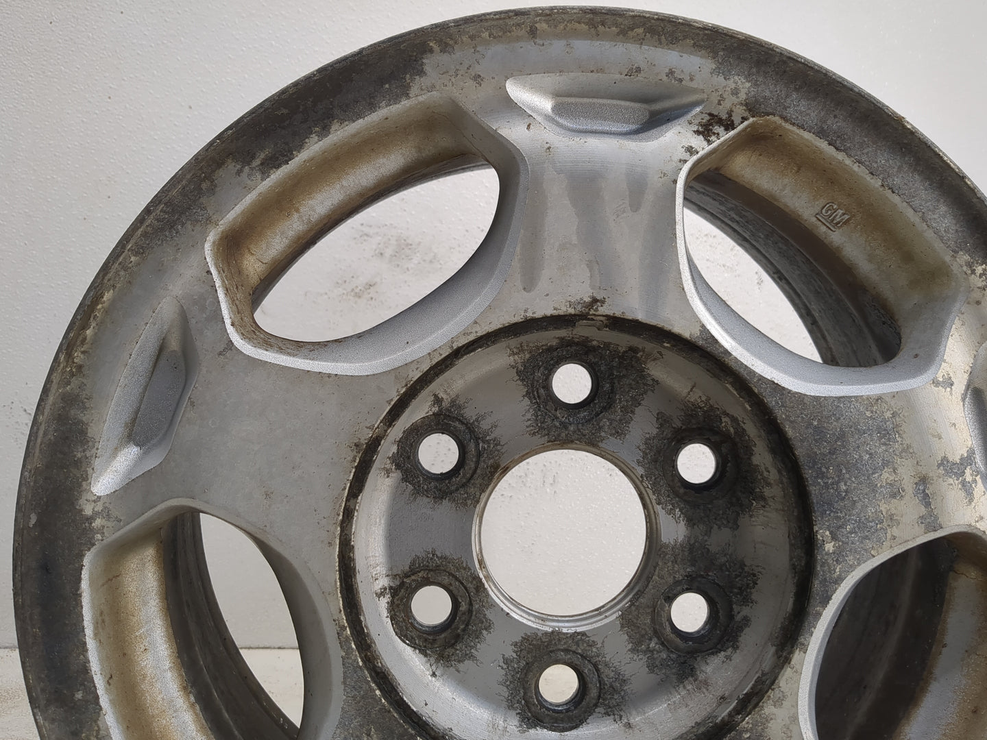 2003-2007 Chevrolet Silverado 1500 Oem Wheel Rim 1131353 - Oemusedautoparts1.com