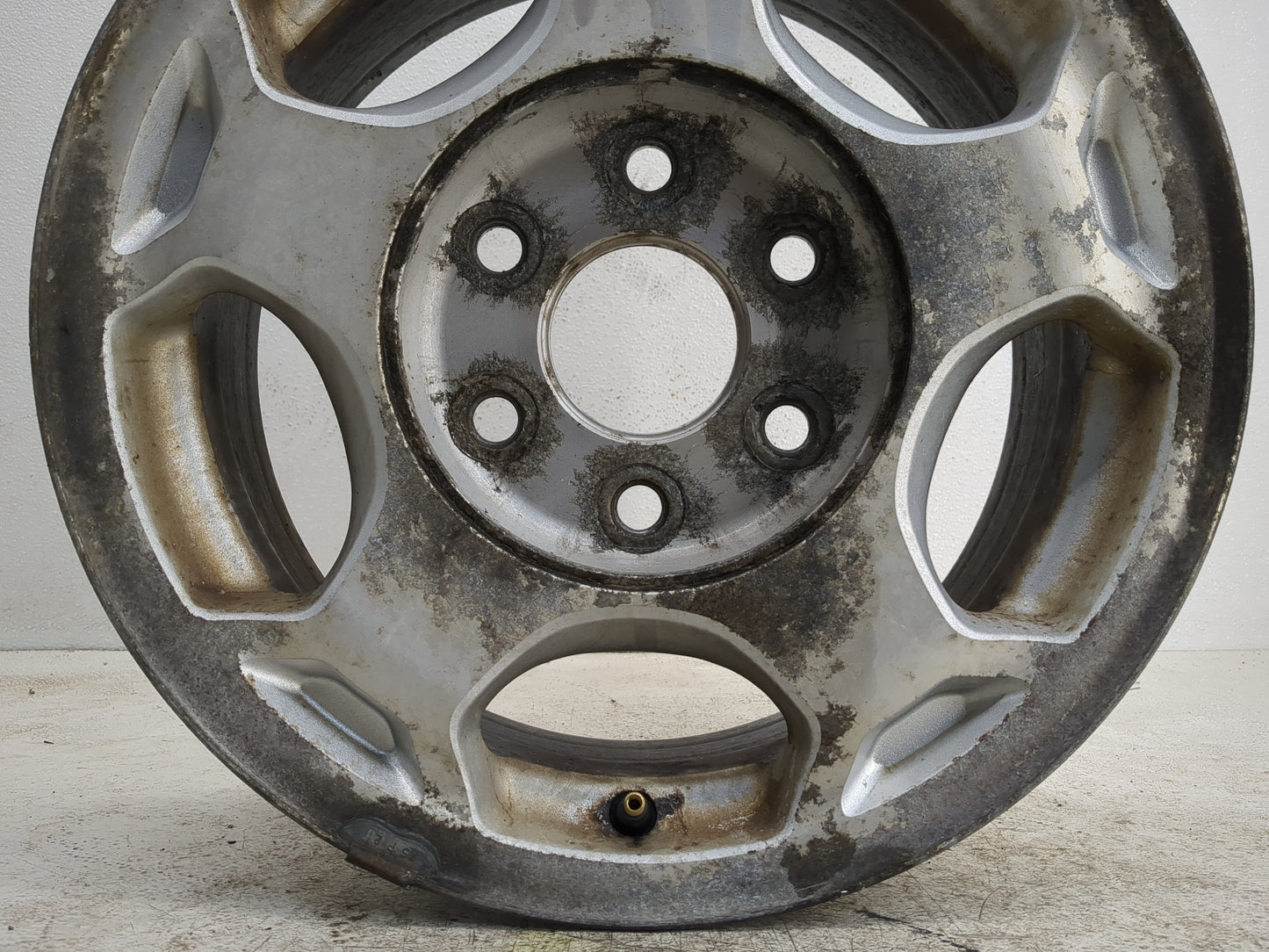 2003-2007 Chevrolet Silverado 1500 Oem Wheel Rim 1131353 - Oemusedautoparts1.com