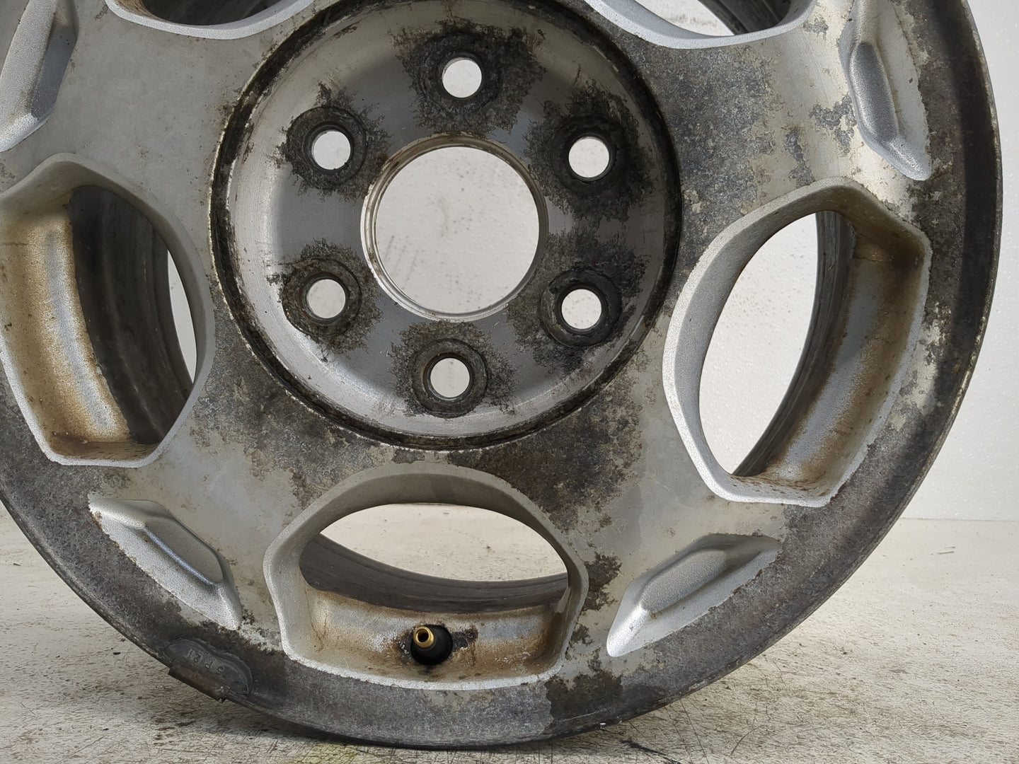 2003-2007 Chevrolet Silverado 1500 Oem Wheel Rim - Oemusedautoparts1.com