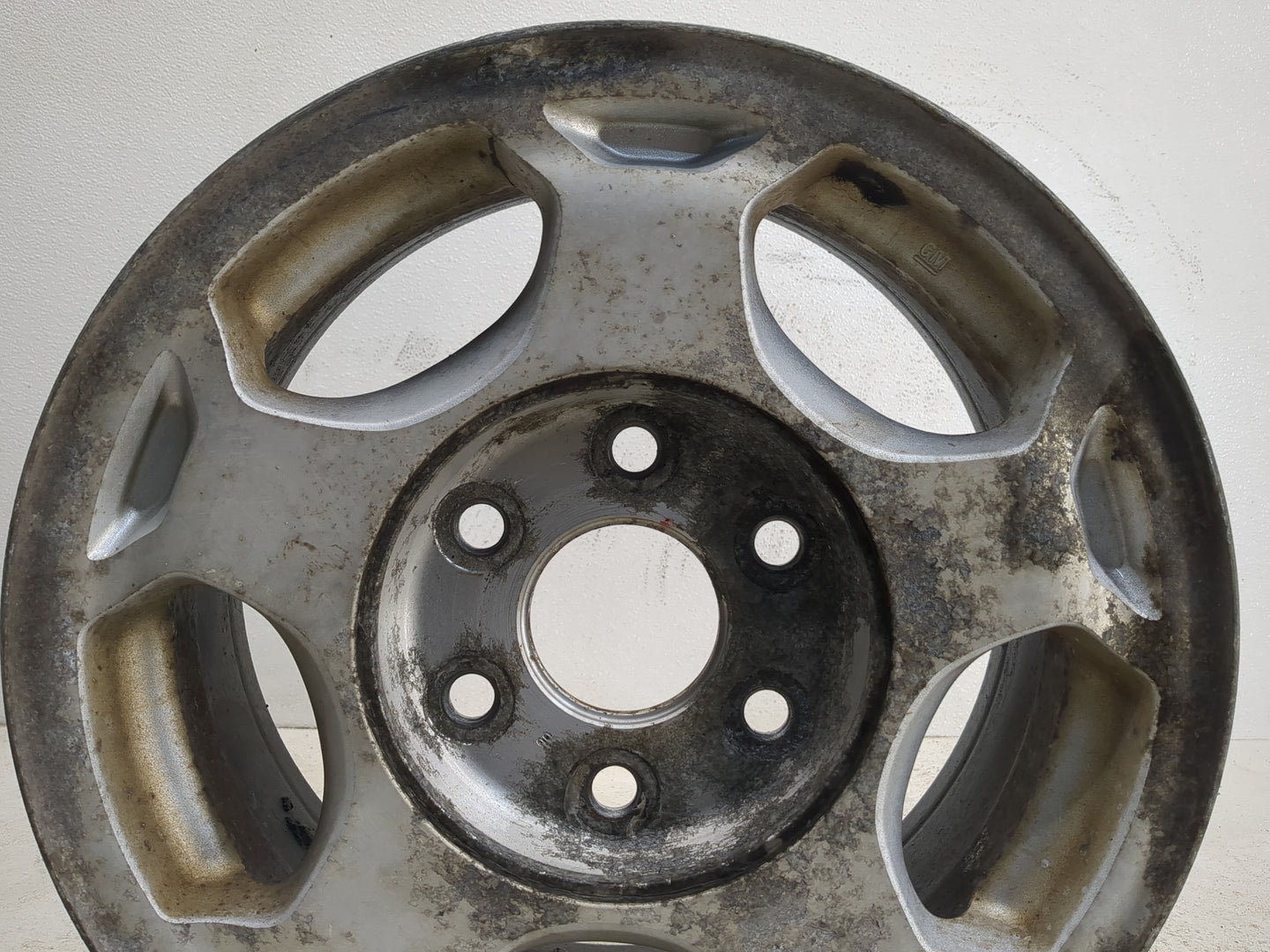 2003-2007 Chevrolet Silverado 1500 Oem Wheel Rim 1131354 - Oemusedautoparts1.com