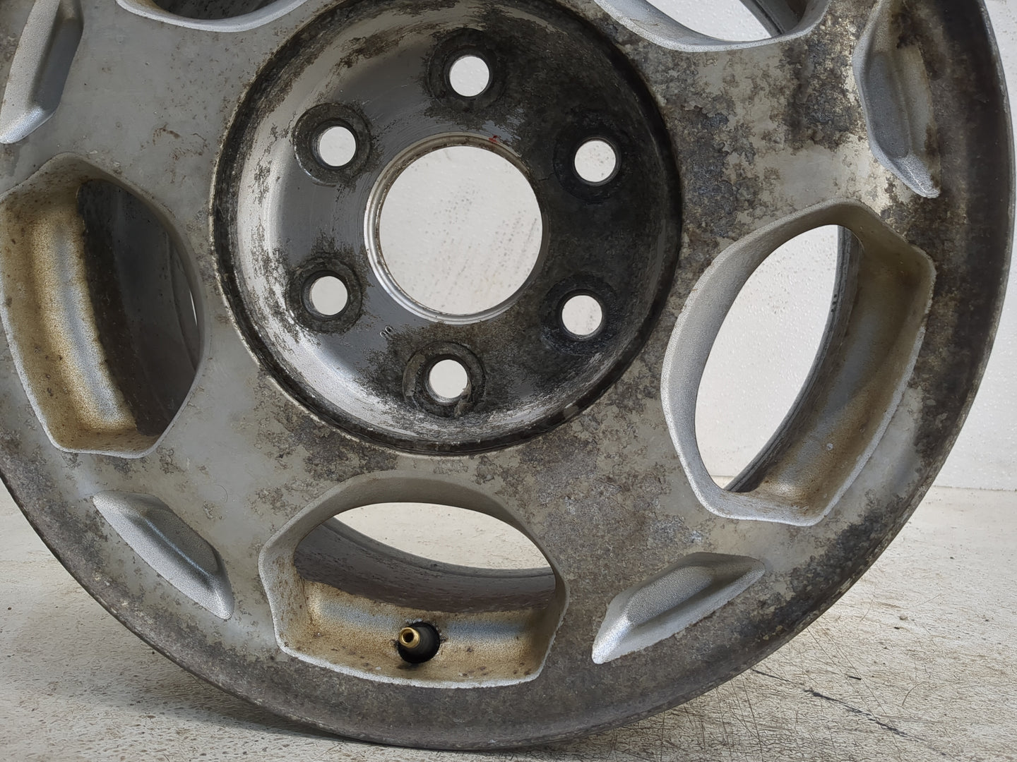 2003-2007 Chevrolet Silverado 1500 Oem Wheel Rim - Oemusedautoparts1.com