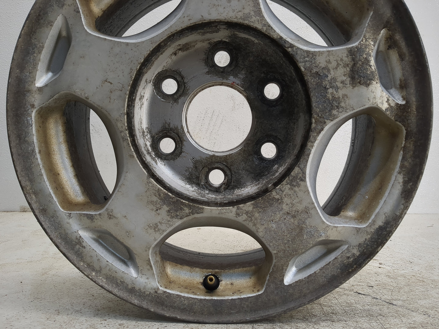 2003-2007 Chevrolet Silverado 1500 Oem Wheel Rim - Oemusedautoparts1.com