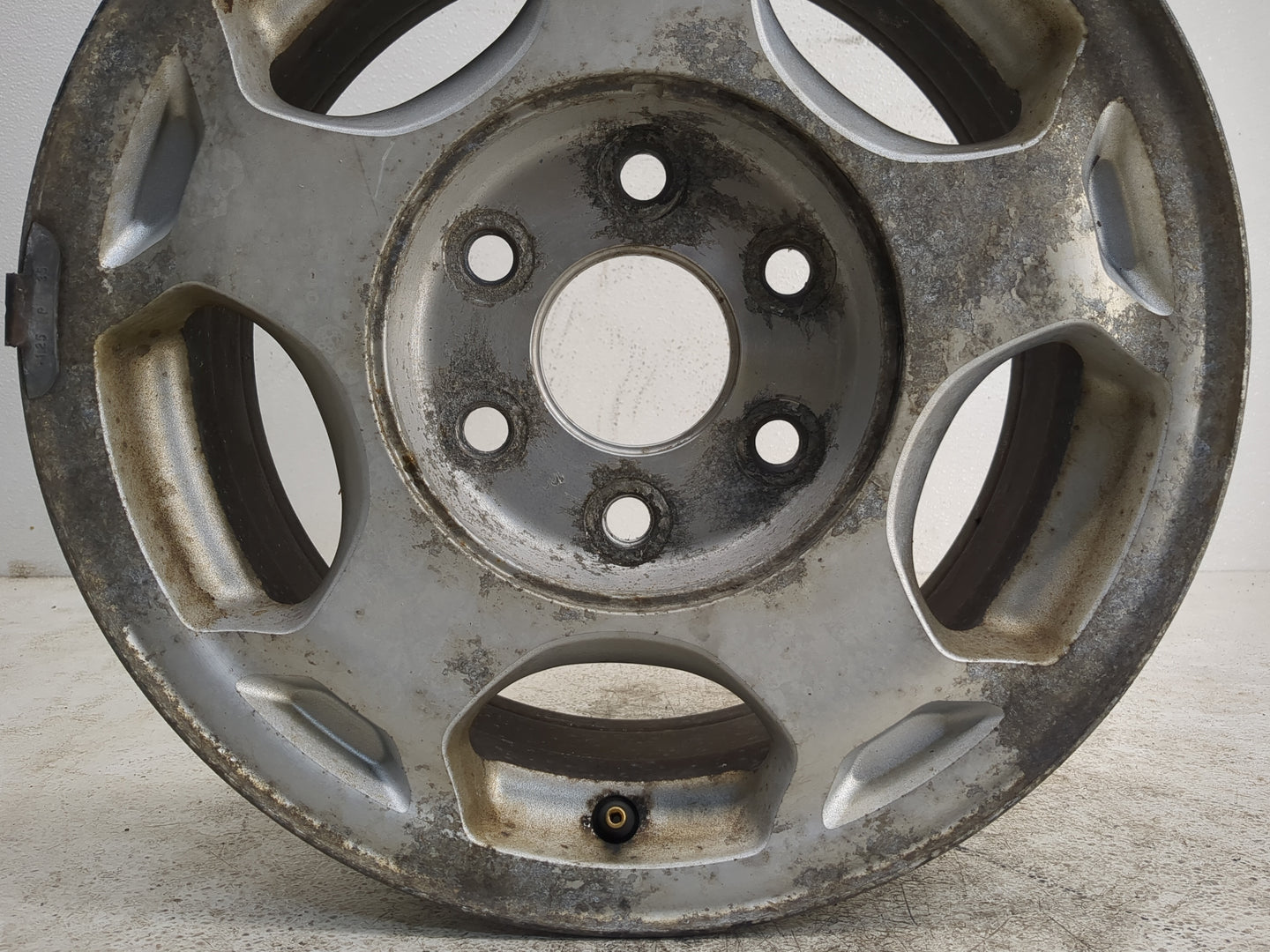 2003-2007 Chevrolet Silverado 1500 Oem Wheel Rim - Oemusedautoparts1.com